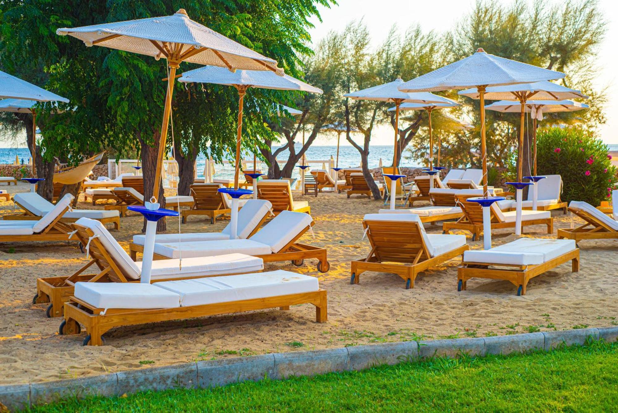 Pietrablu Resort & Spa - Cdshotels Полиняно а Маре Екстериор снимка